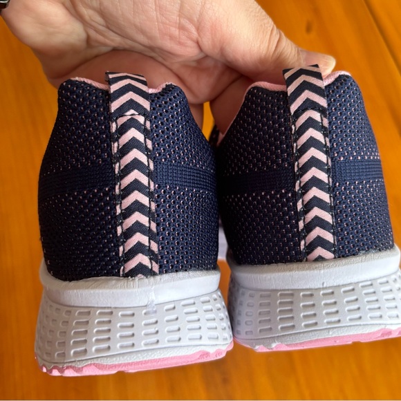 Navy and Pink Women's Athletic Running Shoes. - Picture 5 of 15